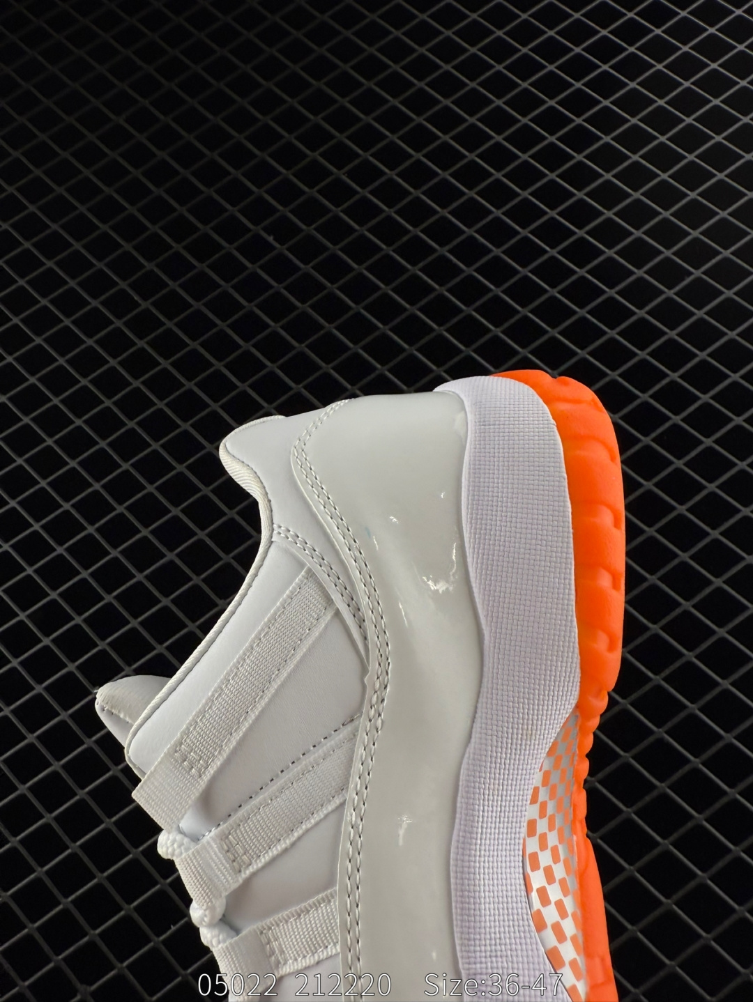 Nike Air Jordan 11 Retro Low”Concord“